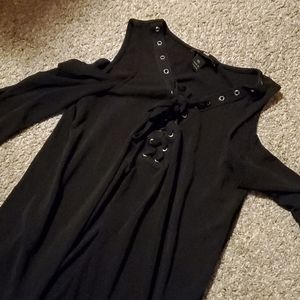 Black shirt half sleeves